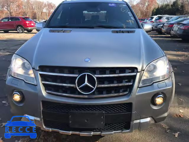 2010 MERCEDES-BENZ ML 63 AMG 4JGBB7HBXAA534096 зображення 4