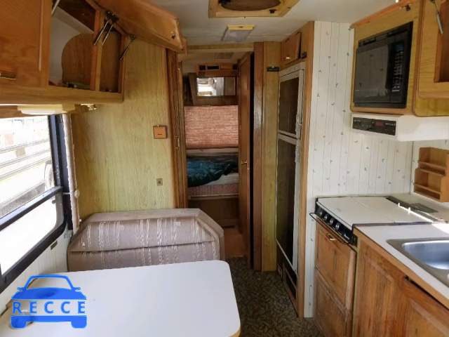 1989 CHEVROLET WINNEBAGO 1GBKP37W8K3323282 зображення 5