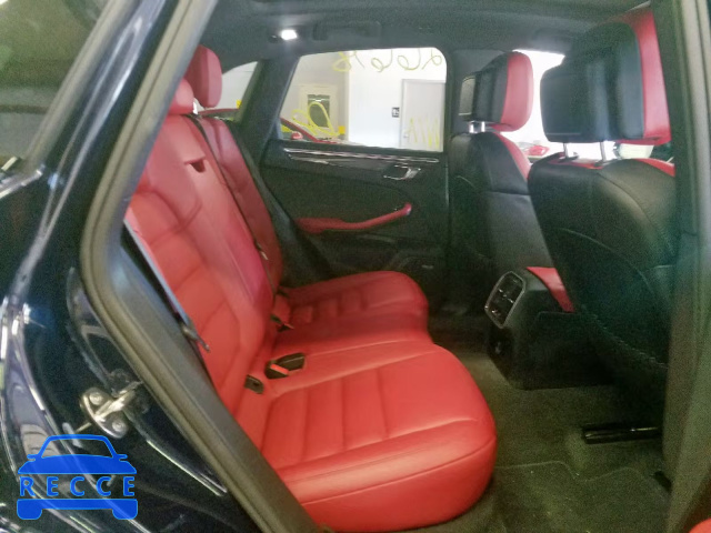 2018 PORSCHE MACAN GTS WP1AG2A57JLB60008 image 5