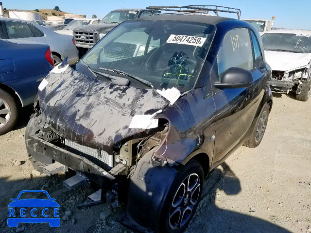 2018 SMART FORTWO WMEFJ9BA1JK283940 Bild 1