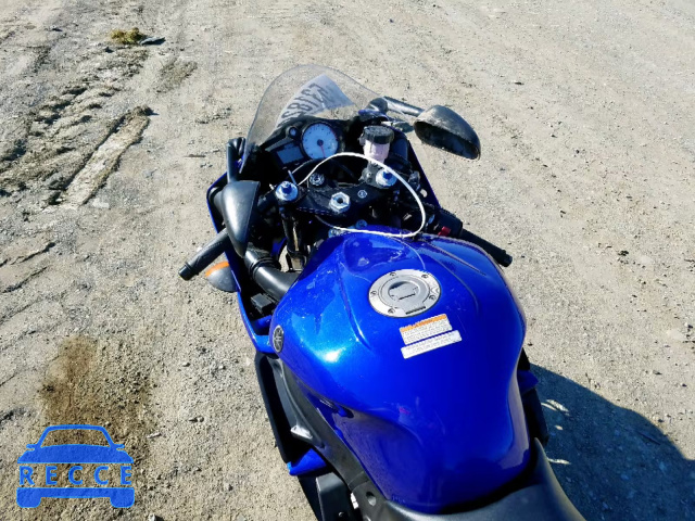 2009 YAMAHA YZFR6 S JYARJ06E49A040673 Bild 4