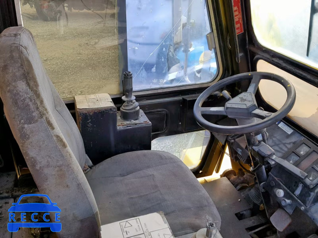 1989 KOMATSU FORKLIFT 08498 image 4