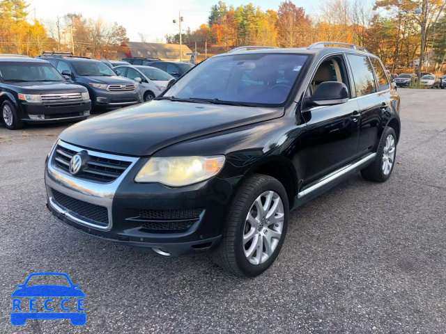 2010 VOLKSWAGEN TOUAREG TD WVGAK7A90AD000932 image 1