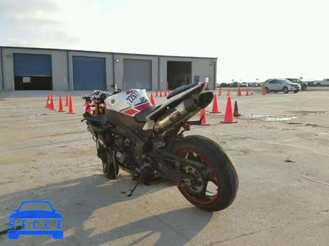 2012 YAMAHA YZFR1 JYARN23E5CA011873 Bild 2