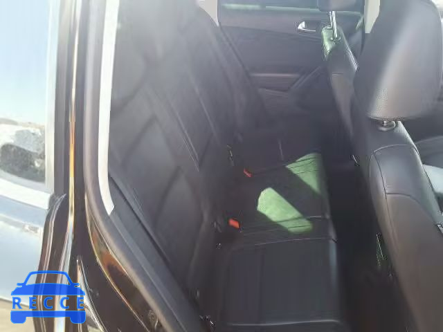 2011 VOLKSWAGEN TIGUAN S WVGAV7AX1BW544416 image 5