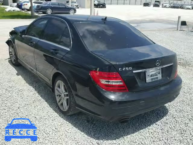 2012 MERCEDES-BENZ C 250 WDDGF4HB6CR235597 зображення 2