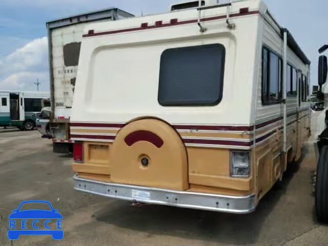 1984 CHEVROLET P30 1GBKP37W4E3315359 image 3