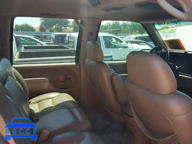 1999 CHEVROLET SUBURBAN K 3GNFK16R2XG259313 Bild 5