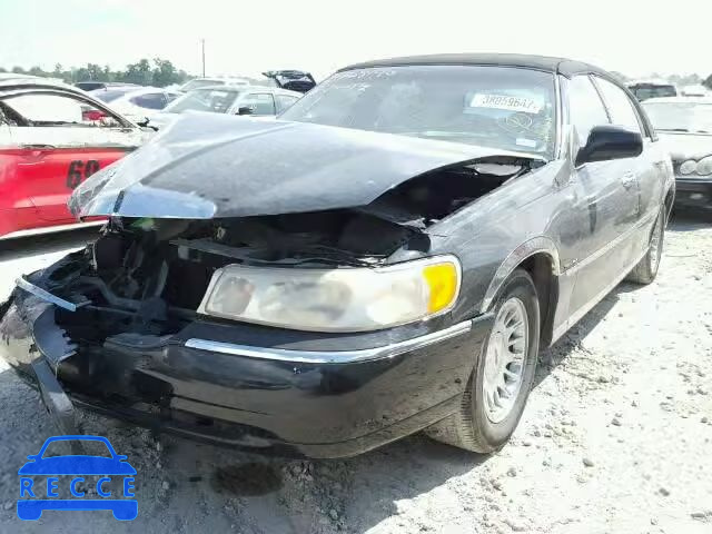 1998 LINCOLN TOWN CAR C 1LNFM83W4WY678429 image 1