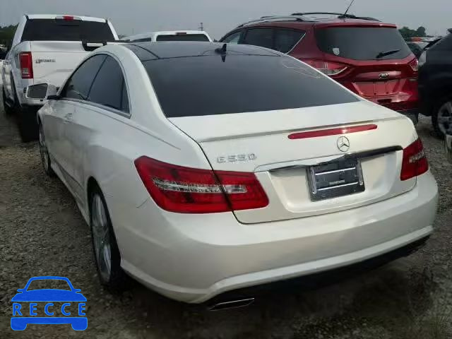 2011 MERCEDES-BENZ E 550 WDDKJ7CB4BF074393 image 2