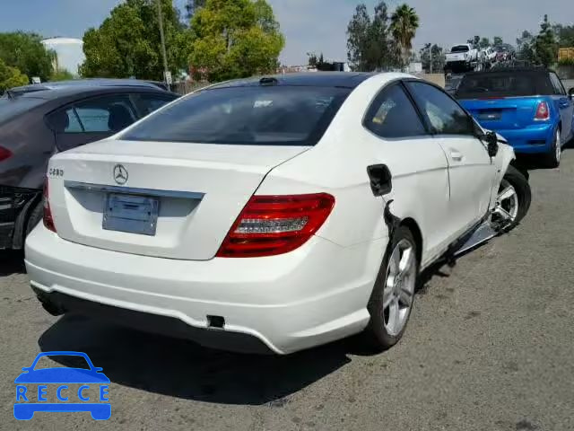 2012 MERCEDES-BENZ C 250 WDDGJ4HB0CF752216 зображення 3