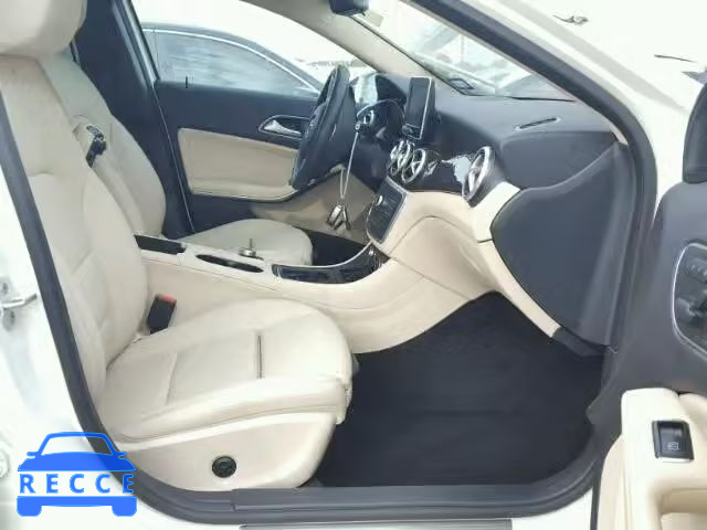 2017 MERCEDES-BENZ GLA WDCTG4EB8HJ336859 зображення 4