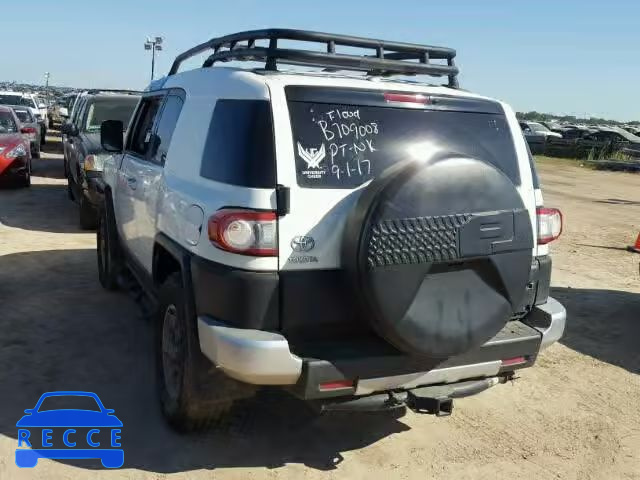 2013 TOYOTA FJ CRUISER JTEBU4BF8DK165550 image 2