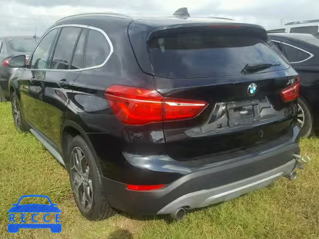 2016 BMW X1 WBXHT3C36G5E55701 Bild 2