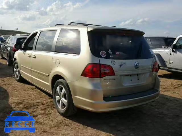 2011 VOLKSWAGEN ROUTAN 2V4RW3DG0BR691561 image 2