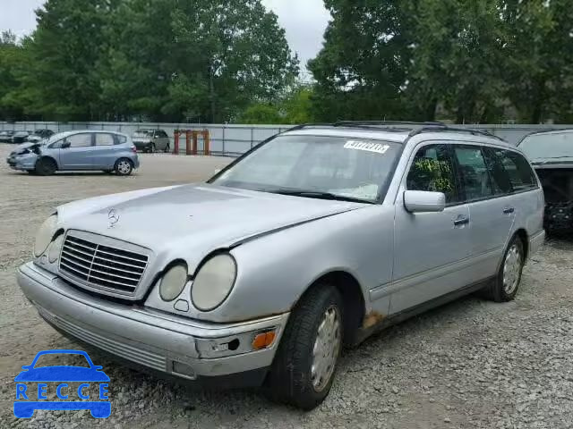 1999 MERCEDES-BENZ E 320 4MAT WDBJH82F4XX015887 Bild 1