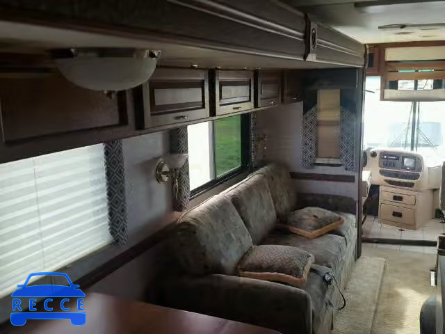 2002 SPARTAN MOTORS MOTORHOME 4VZBN24942C041598 image 8