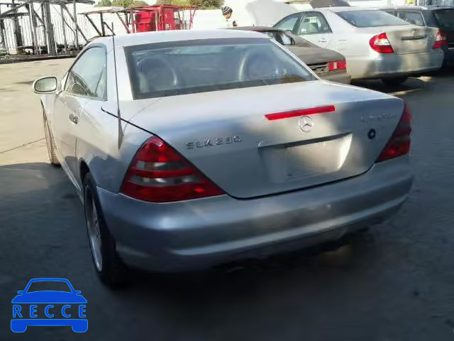 1999 MERCEDES-BENZ SLK 230 KO WDBKK47F2XF140819 image 2