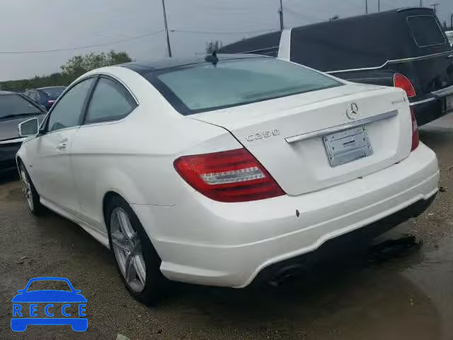 2012 MERCEDES-BENZ C 250 WDDGJ4HB0CF804704 зображення 2