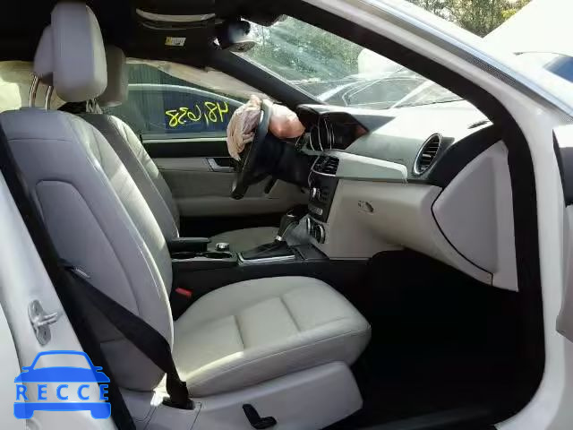 2014 MERCEDES-BENZ C 250 WDDGF4HB8ER304969 зображення 4