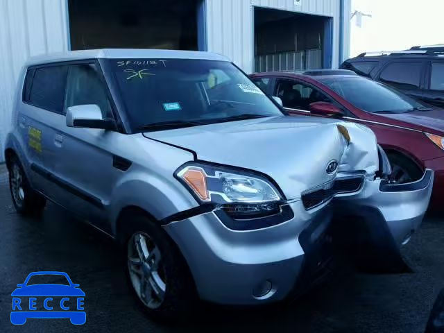 2010 KIA SOUL + KNDJT2A21A7704191 image 0