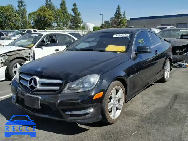 2012 MERCEDES-BENZ C 250 WDDGJ4HB6CF797385 image 1