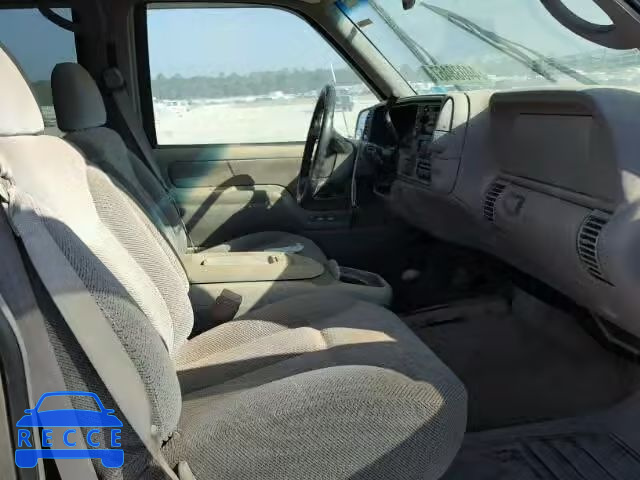 1999 CHEVROLET SUBURBAN K 3GNGK26R9XG272120 зображення 4