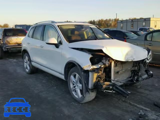 2014 VOLKSWAGEN TOUAREG V6 WVGEP9BP0ED006733 Bild 0