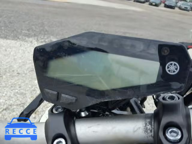 2017 YAMAHA FZ09 JYARN53E3HA000878 зображення 7