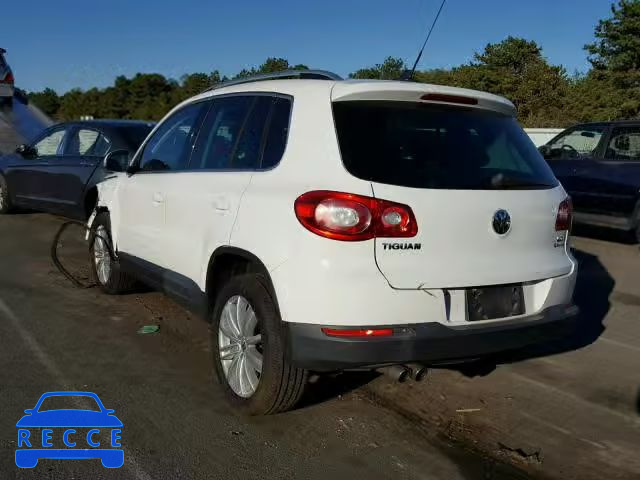 2010 VOLKSWAGEN TIGUAN SE WVGBV7AX6AW000741 image 2