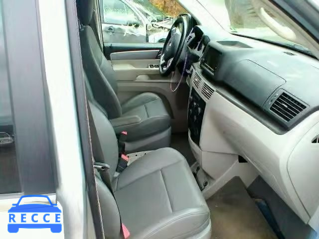 2011 VOLKSWAGEN ROUTAN 2V4RW3DG3BR806296 зображення 4