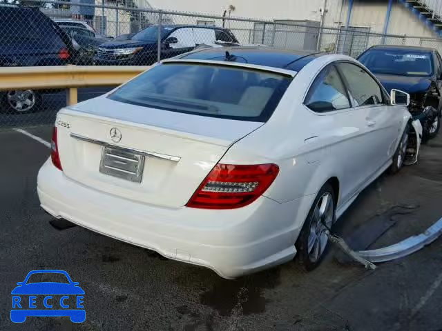 2012 MERCEDES-BENZ C 250 WDDGJ4HB6CF867550 зображення 3