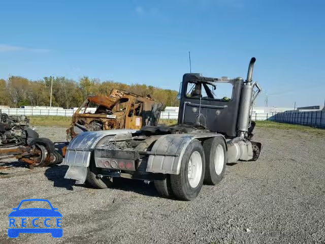 2004 PETERBILT 385 1XPGD09XX4N836456 Bild 3