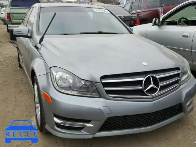 2014 MERCEDES-BENZ C 250 WDDGF4HB2EG214745 зображення 0