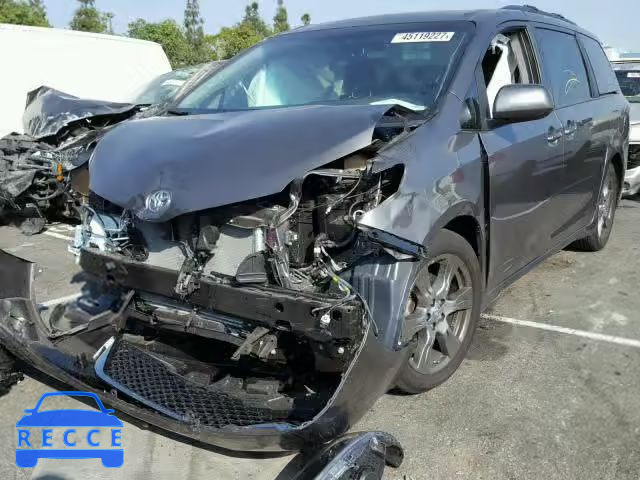 2017 TOYOTA SIENNA SE 5TDXZ3DC8HS834665 image 1