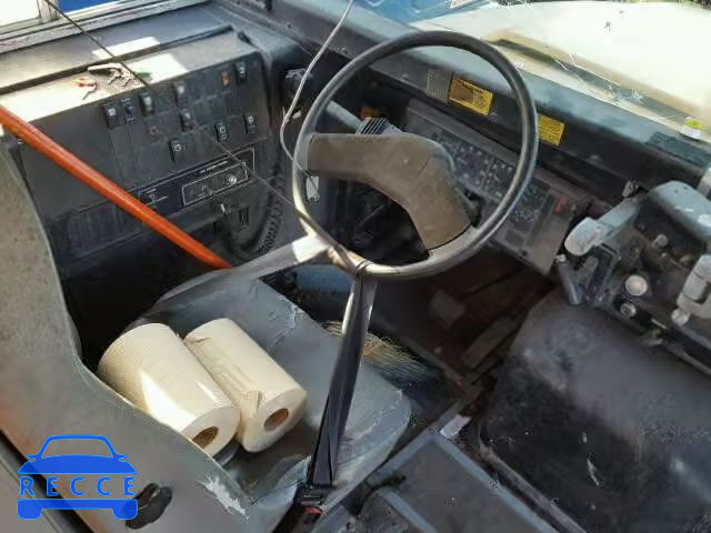 1995 INTERNATIONAL 3000 3800 1HVBBAAN2SH696149 image 4
