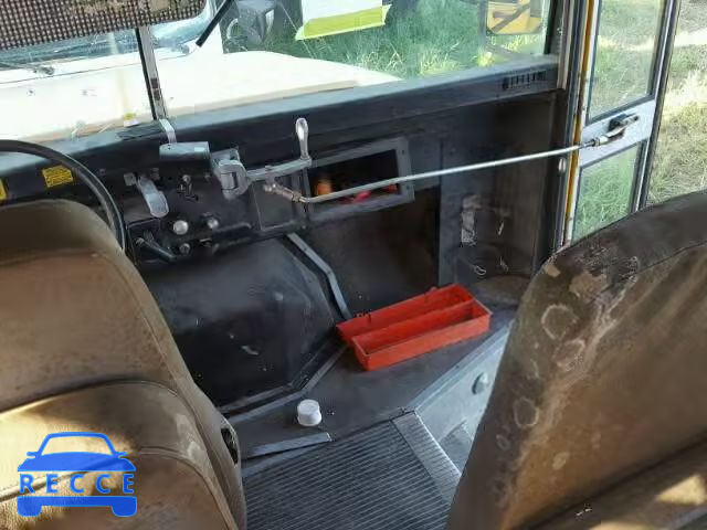 1995 INTERNATIONAL 3000 3800 1HVBBAAN2SH696149 image 8