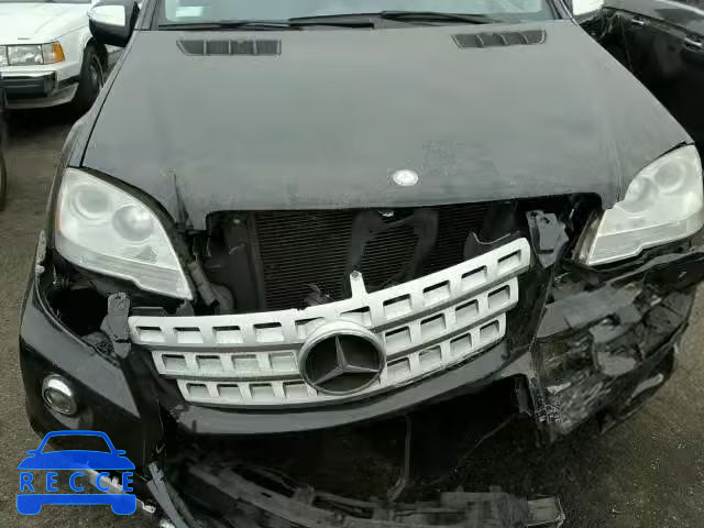 2009 MERCEDES-BENZ ML 550 4JGBB72E79A460599 Bild 6