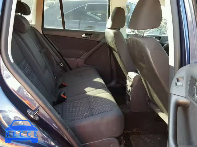 2011 VOLKSWAGEN TIGUAN S WVGAV7AX3BW000113 image 5