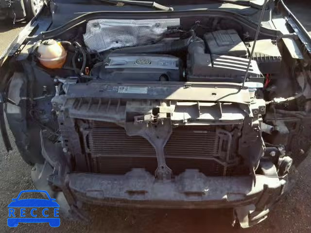 2011 VOLKSWAGEN TIGUAN S WVGAV7AX3BW000113 image 6