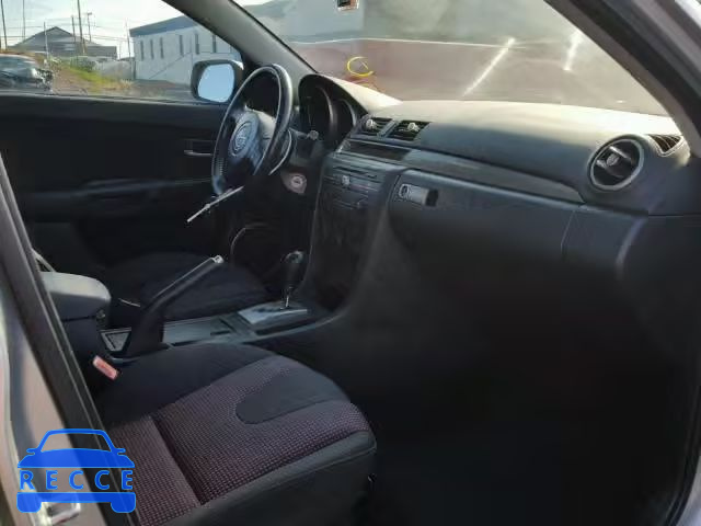 2005 MAZDA 3 HATCHBAC JM1BK343051235945 зображення 4