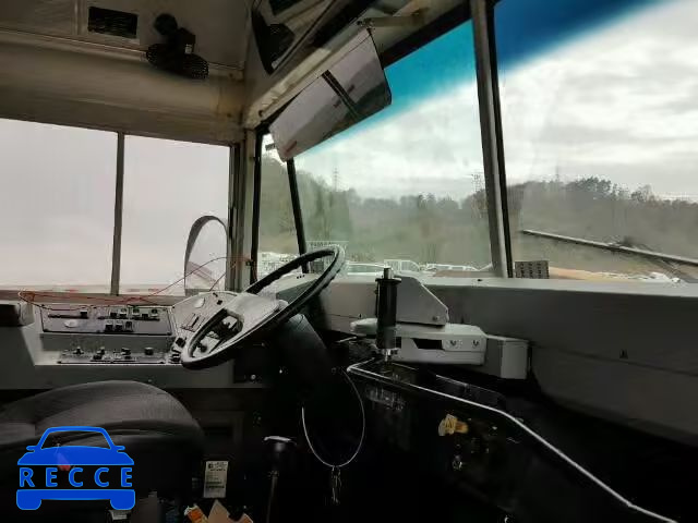 2004 INTERNATIONAL 3000 3800 1HVBBAANX4H650216 image 4