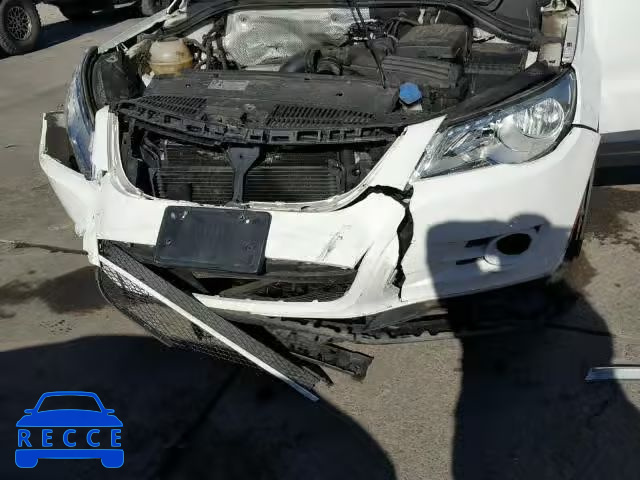 2010 VOLKSWAGEN TIGUAN SE WVGBV7AX3AW537891 Bild 6