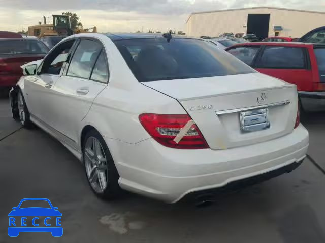 2012 MERCEDES-BENZ C 250 WDDGF4HB7CA681174 зображення 2