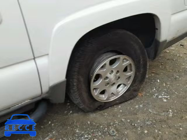 2003 CHEVROLET SUBURBAN K 1GNFK16ZX3R131766 image 8
