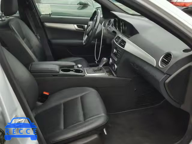 2012 MERCEDES-BENZ C 250 WDDGF4HB8CR226688 зображення 4