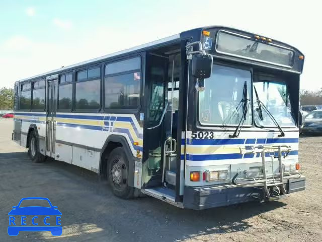 2005 GILLIG TRANSIT BU 15GCB211151112696 image 0