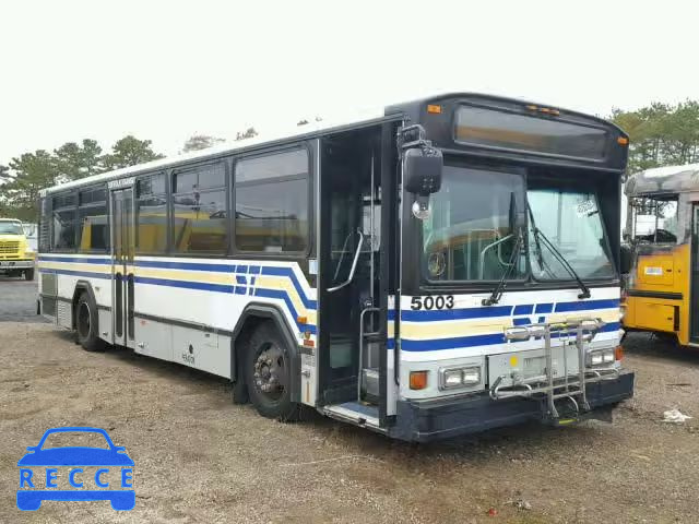 2005 GILLIG TRANSIT BU 15GCB211751112699 Bild 0