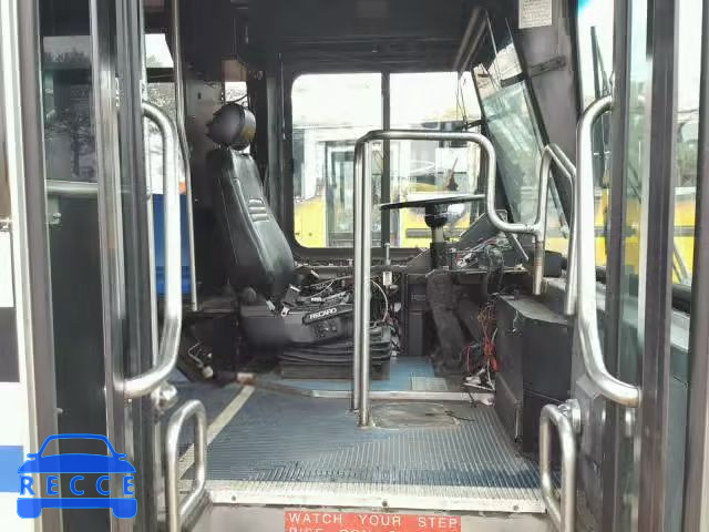 2005 GILLIG TRANSIT BU 15GCB211751112699 image 4