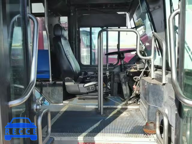 2005 GILLIG TRANSIT BU 15GCB211X51112714 зображення 4